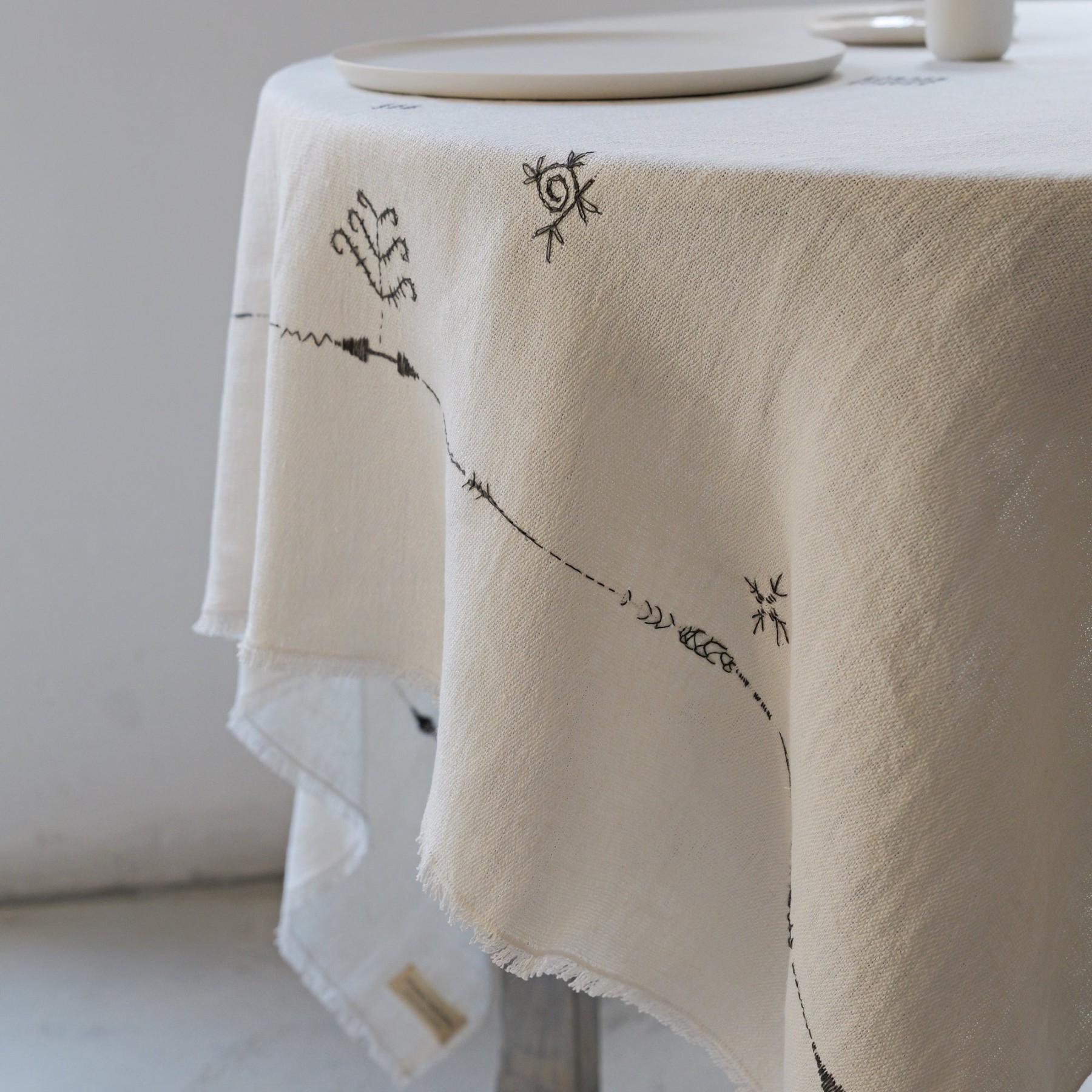 Galdauts Studio Natural, platums 150 cm, garums 150 cm, lins