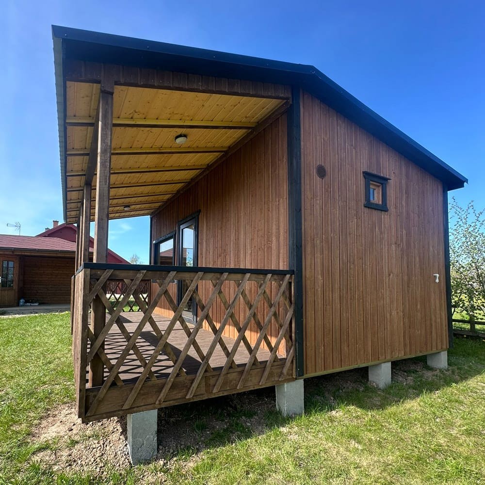Karkasa pirts, malkas krāsns, 30 m², 8 personām