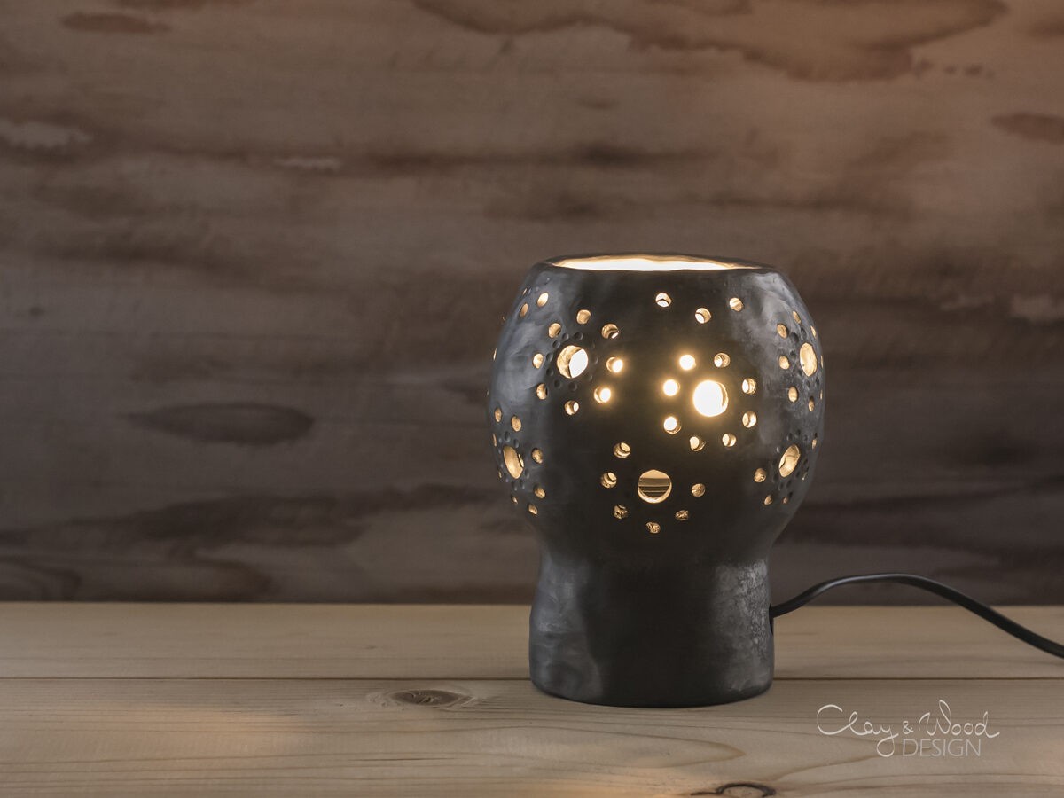 Galda lampa Clay & Wood Design, E14, melnā krāsā