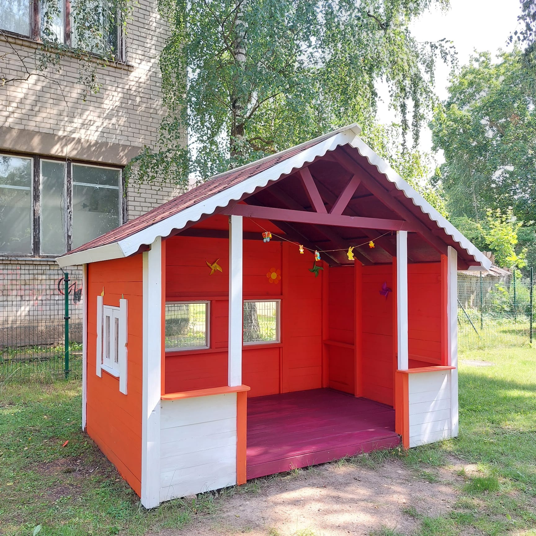 Rotaļu mājiņa Ēvele Mēbele, augstums 2,5 m, koks