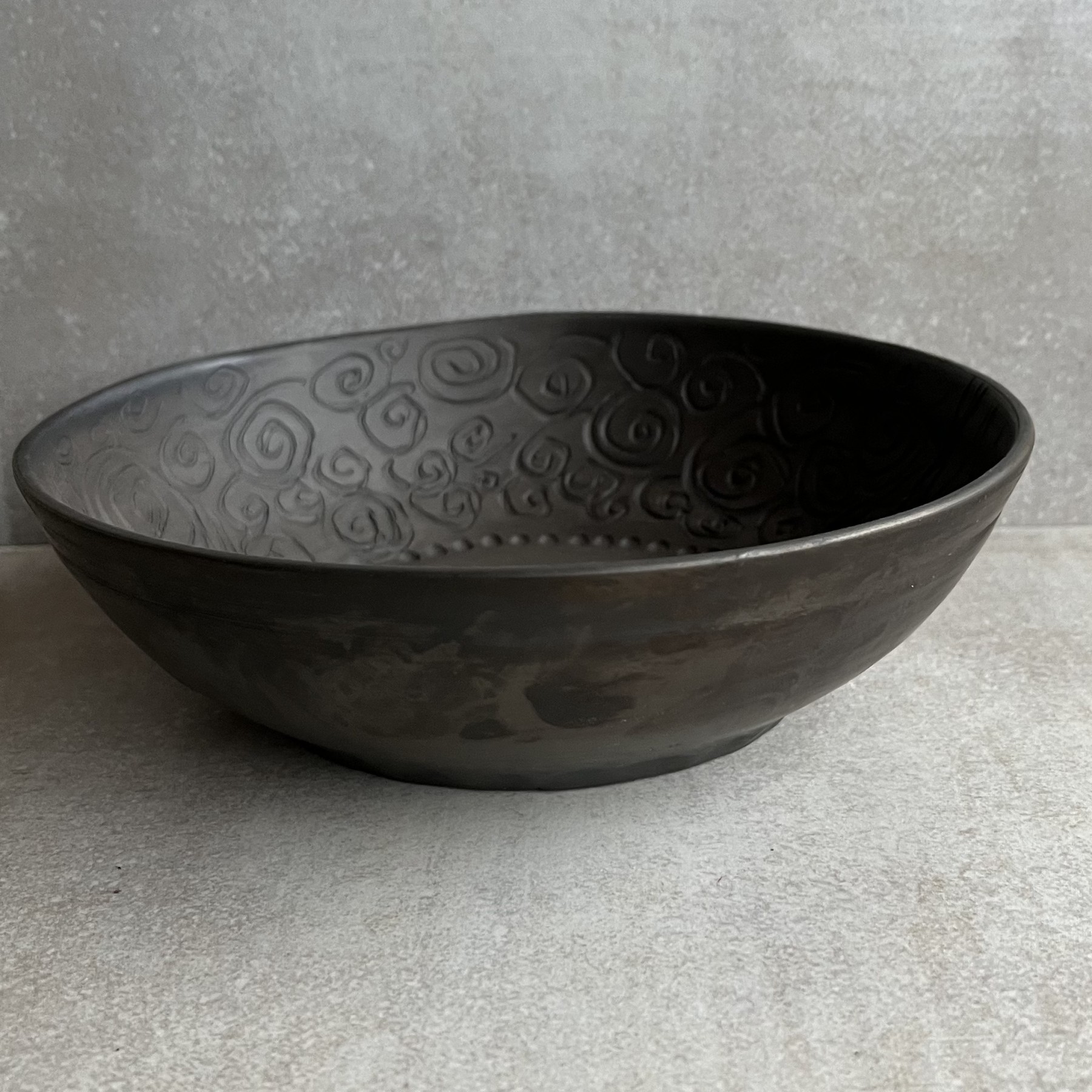 Bļoda Inga Pērkons, 19 cm, keramika, melnā krāsā