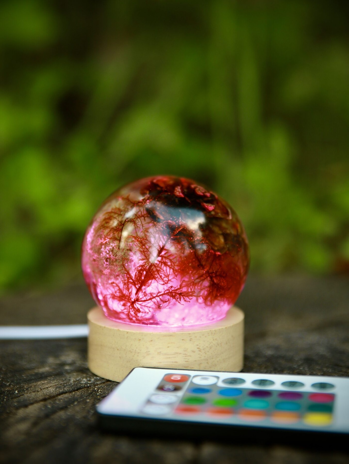Galda lampa SpiiidBotanics, rgb, rozā krāsā