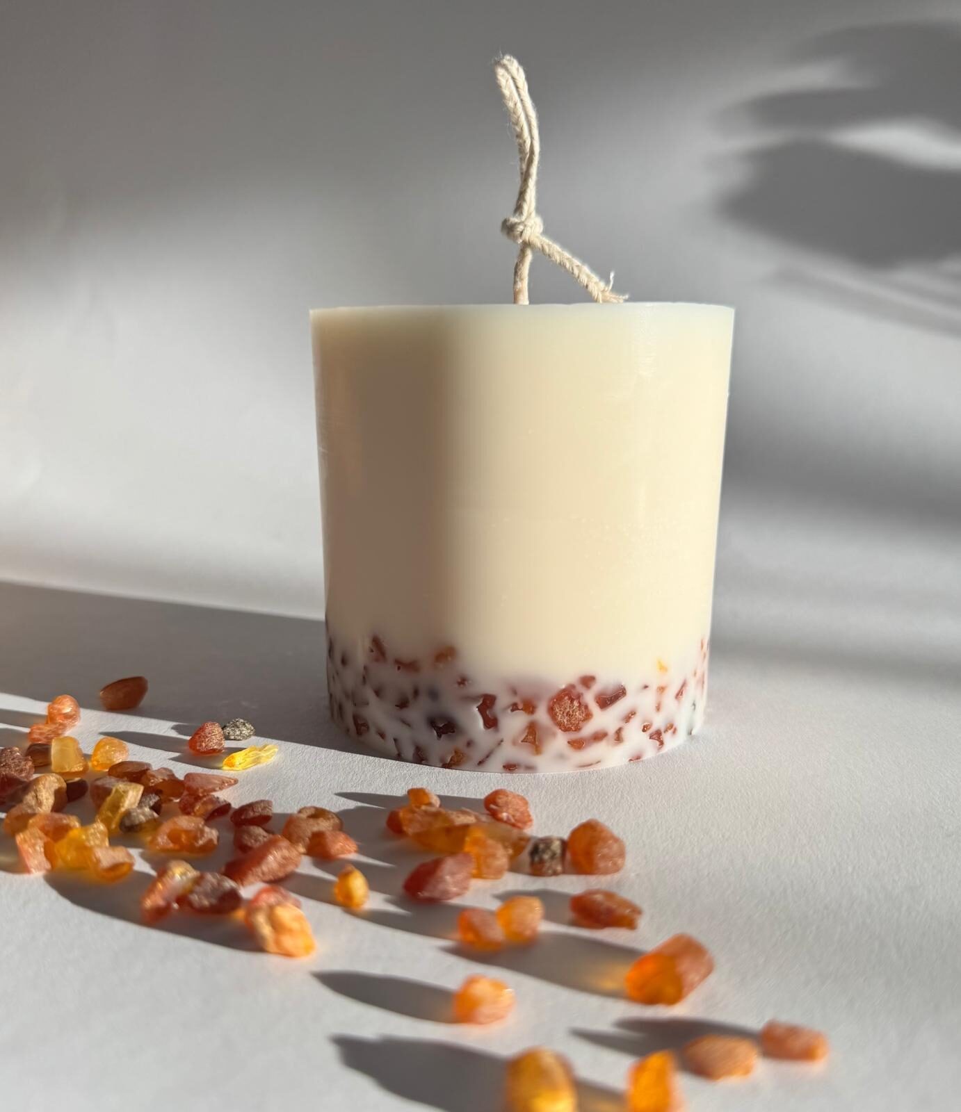 Svece KV Candles, cilindra (stieņa), 45 h, sojas vasks