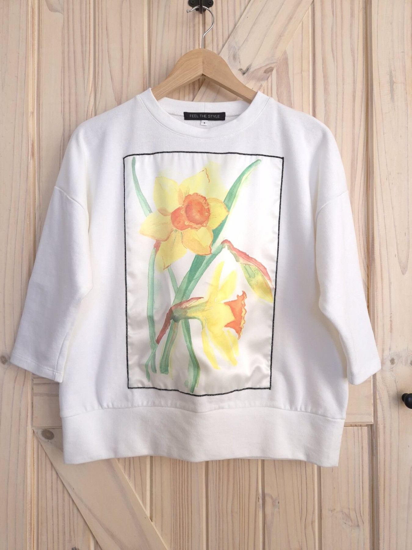 Sieviešu džemperis Feel the Style, S, M, L, XL, baltā krāsā