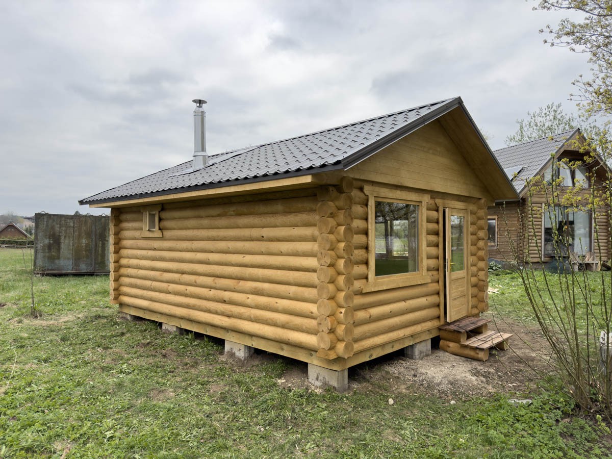 Guļbūves pirts, malkas krāsns, 24 m²