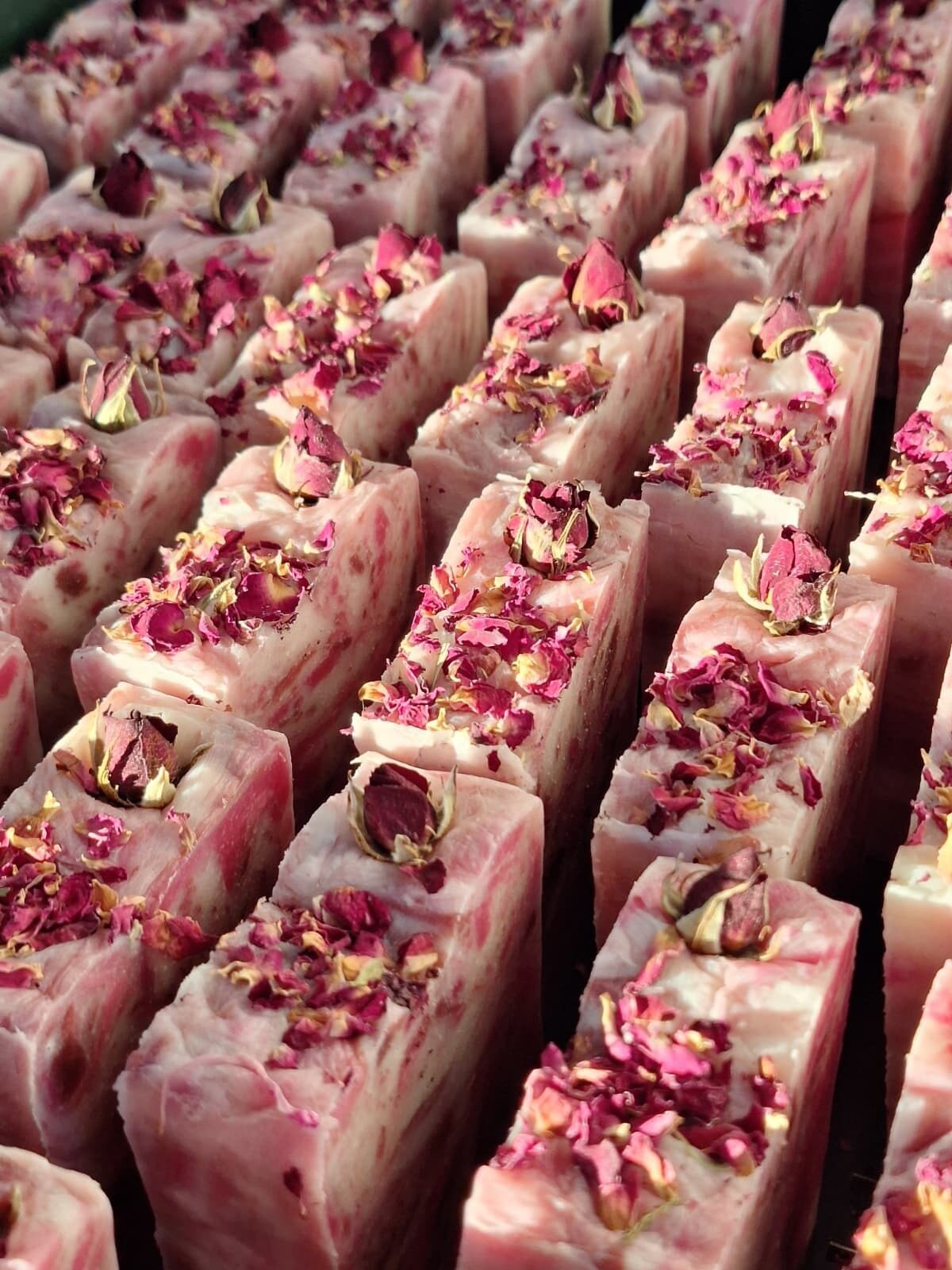 Cietās ziepes Ezervanna, ziedu aromāts, 125 g