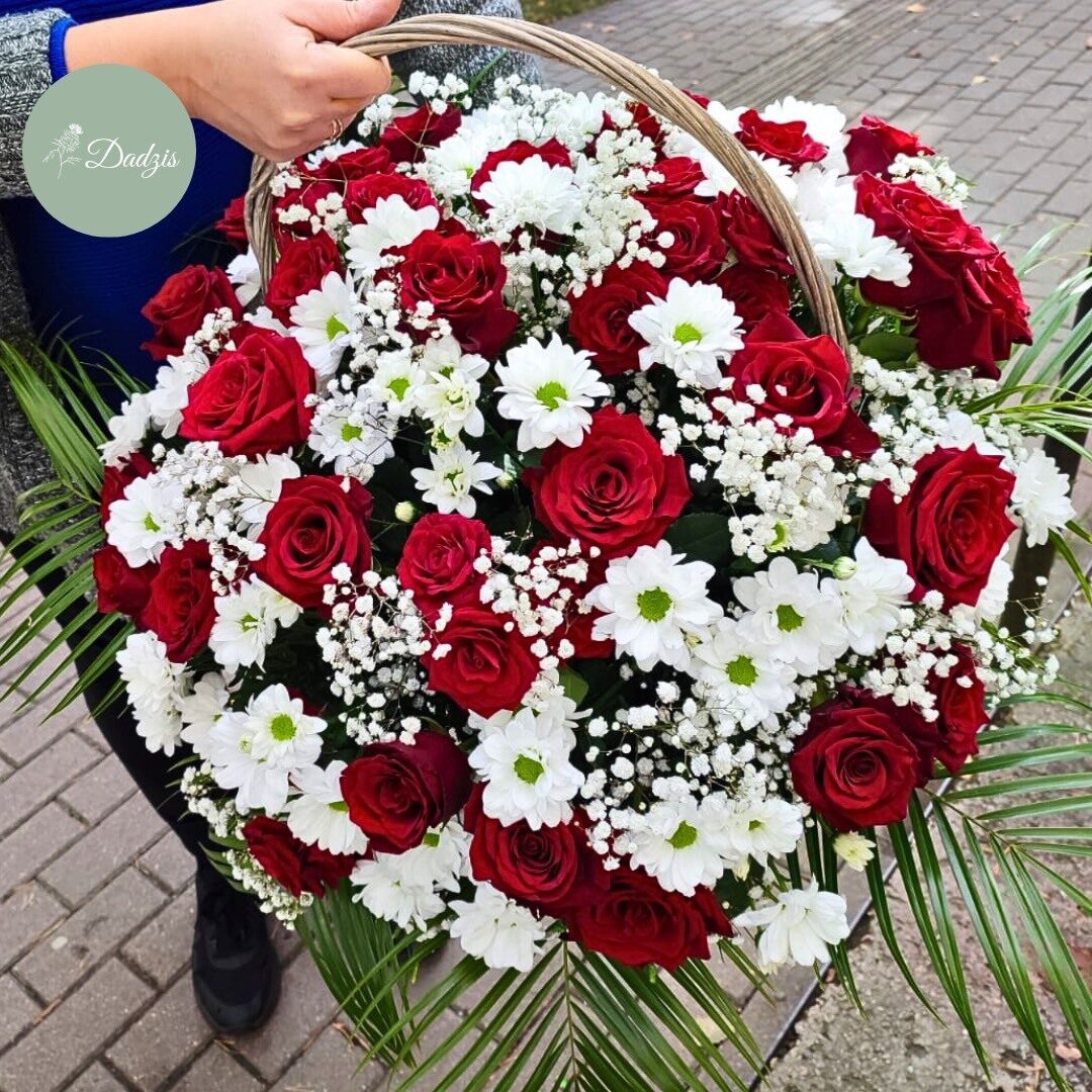 Sēru floristika, rozes, krizantēmas