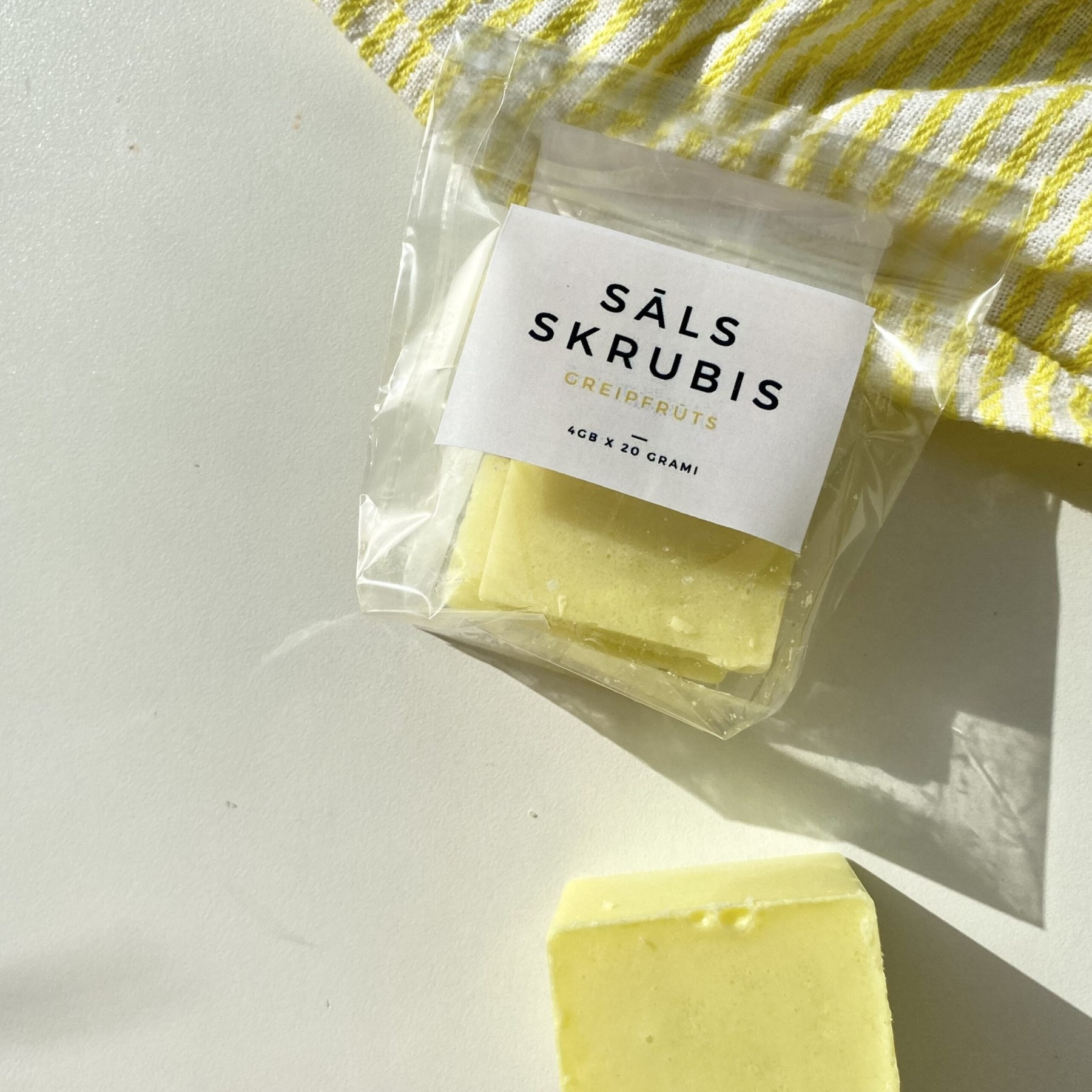 Ķermeņa skrubis BB Factory, citrusu aromāts